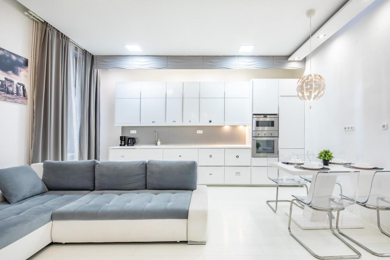Cozy & Central Apartment With 2-Bedroom Budapest Esterno foto